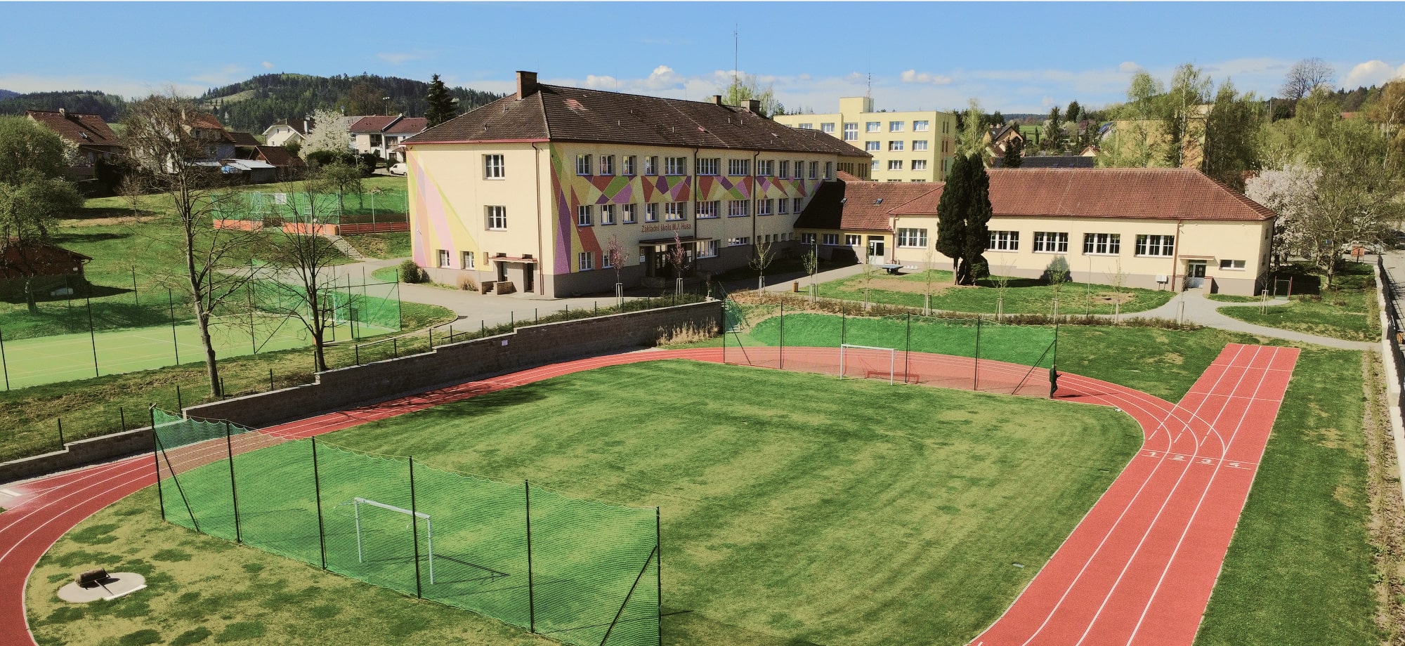 Základní škola Mistra Jana Husa a Mateřská škola Husinec